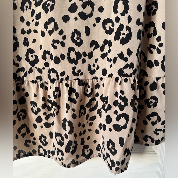 Pleione Animal Print High/Low Flowy Tank Top Size Medium - Picture 7 of 16